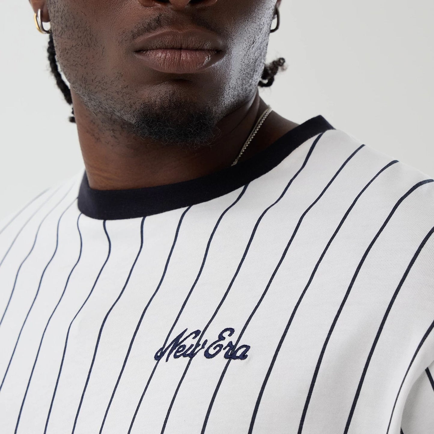 T-Shirt New Era a righe bianco