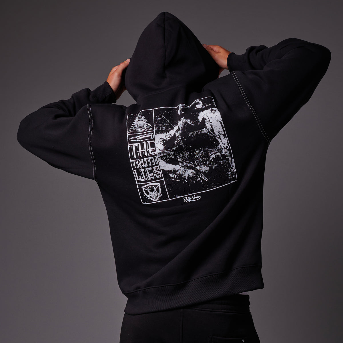 Felpa The Truth lies con cappuccio - Call of duty