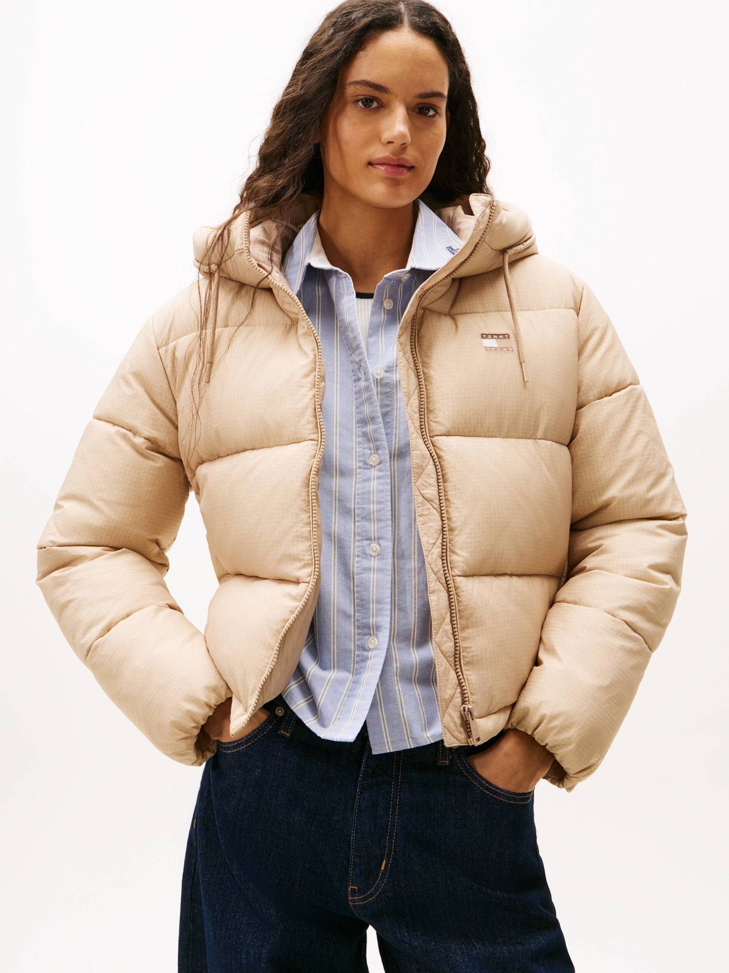 Piumino imbottito idrorepellente con cappuccio beige